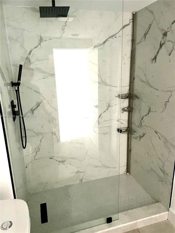 1547 NW 2nd St 105, Miami, FL 33125