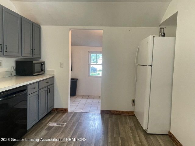 9990 S Bird Road, Dowling, MI 49050