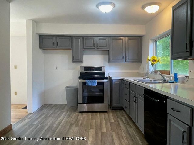 9990 S Bird Road, Dowling, MI 49050