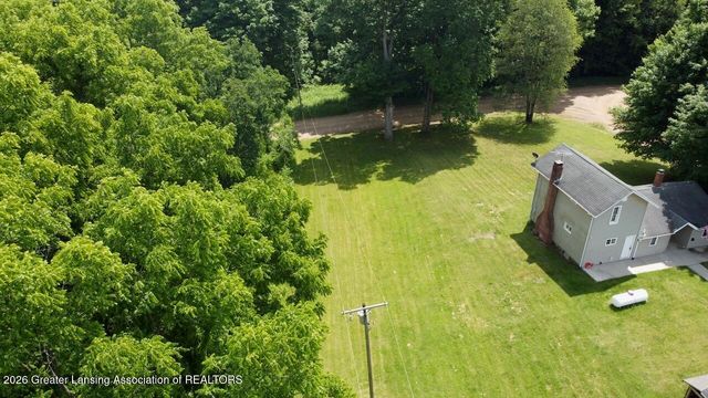 9990 S Bird Road, Dowling, MI 49050