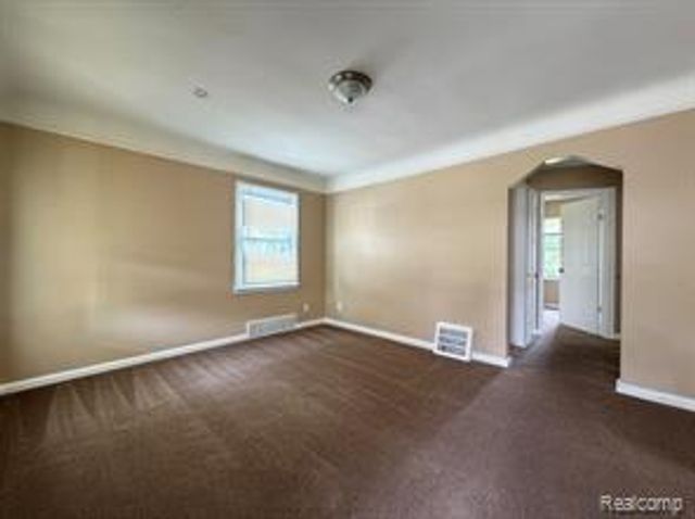 7286 Faust Avenue, Detroit, MI 48228