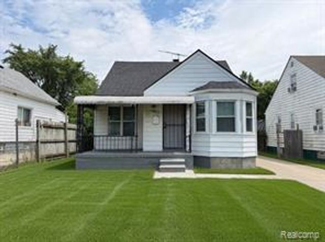 7286 Faust Avenue, Detroit, MI 48228