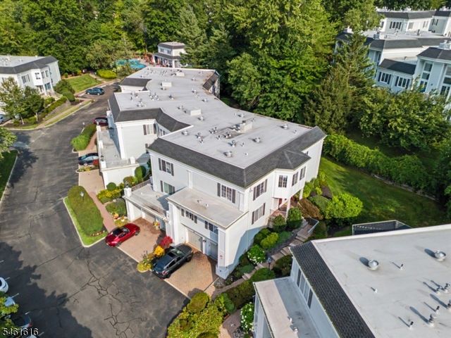 230 Riveredge Dr, Chatham Twp., NJ 07928