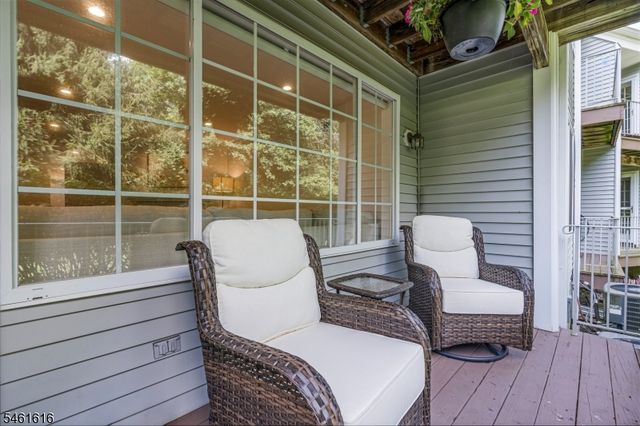 230 Riveredge Dr, Chatham Twp., NJ 07928