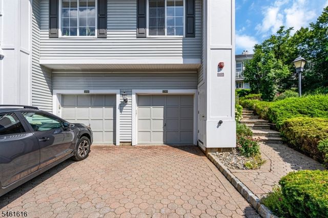 230 Riveredge Dr, Chatham Twp., NJ 07928