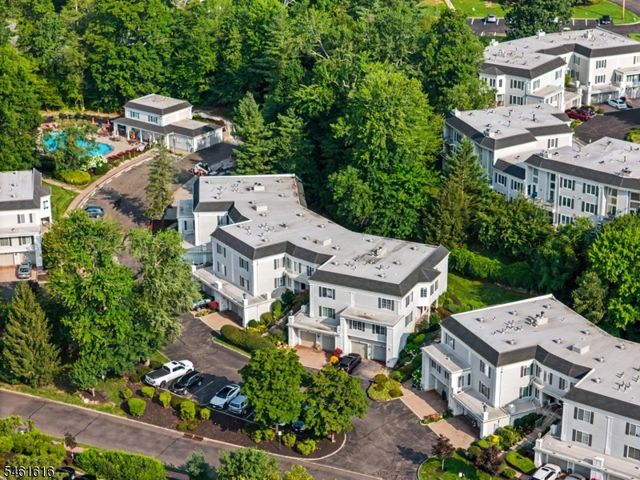 230 Riveredge Dr, Chatham Twp., NJ 07928