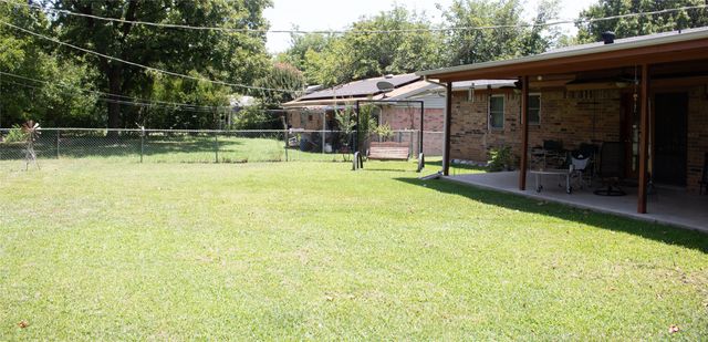 304 NW Suzanne Terrace, Burleson, TX 76028