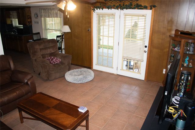 304 NW Suzanne Terrace, Burleson, TX 76028