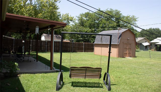 304 NW Suzanne Terrace, Burleson, TX 76028