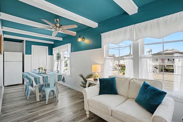 412 35th Ave. N, North Myrtle Beach, SC 29582