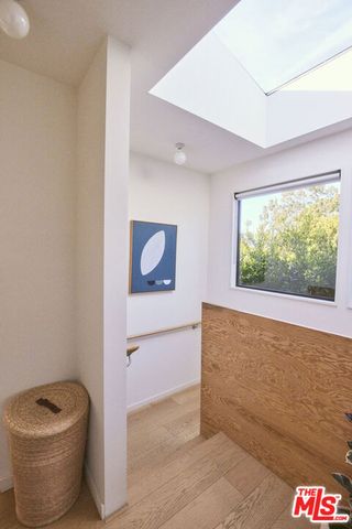 906 Superba Avenue, Venice, CA 90291