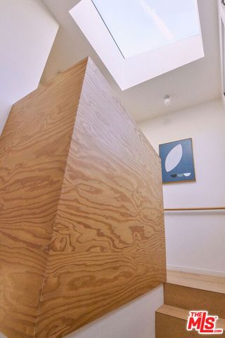 906 Superba Avenue, Venice, CA 90291