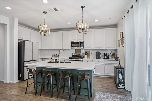 474 MISTYBLUE Court, Hemet, CA 92543