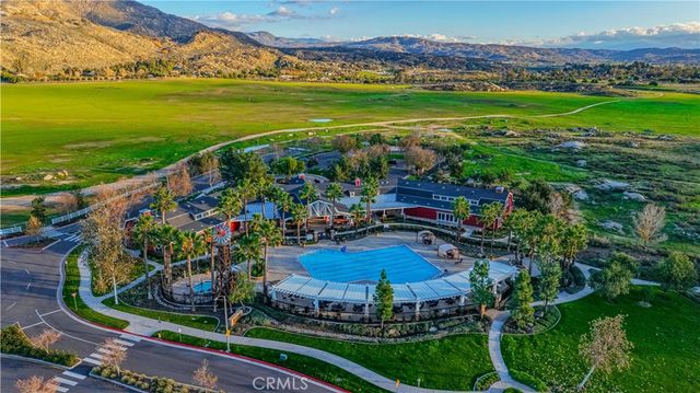 474 MISTYBLUE Court, Hemet, CA 92543