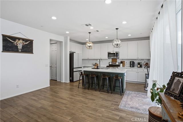 474 MISTYBLUE Court, Hemet, CA 92543