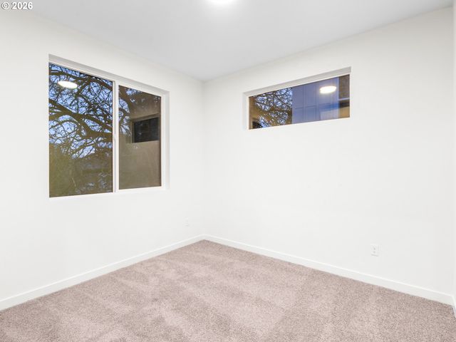 8334 N Bank St, Portland, OR 97203