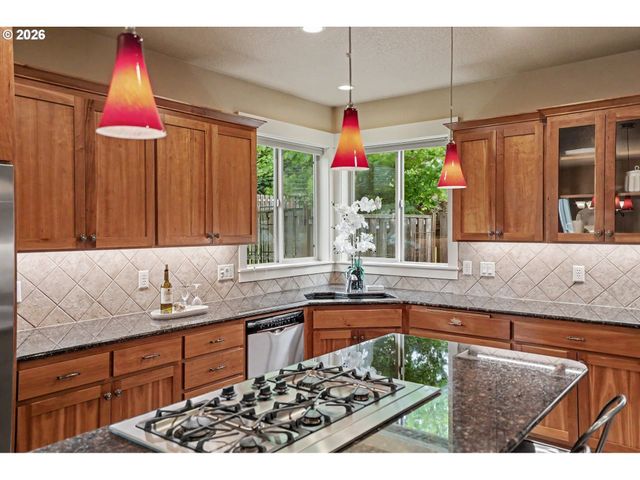 5428 SWALLOWTAIL St, Salem, OR 97306