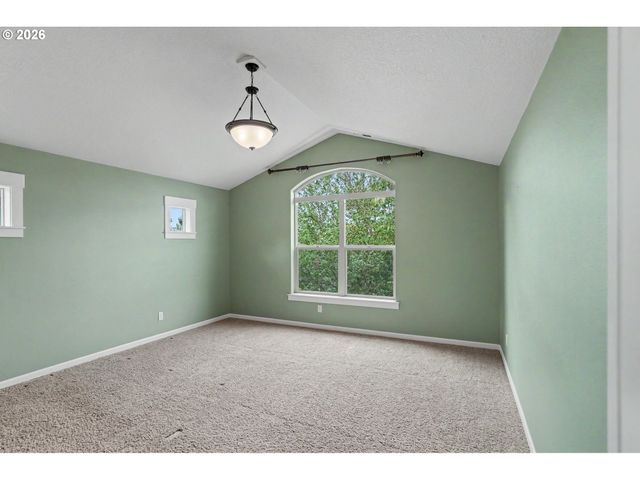5428 SWALLOWTAIL St, Salem, OR 97306