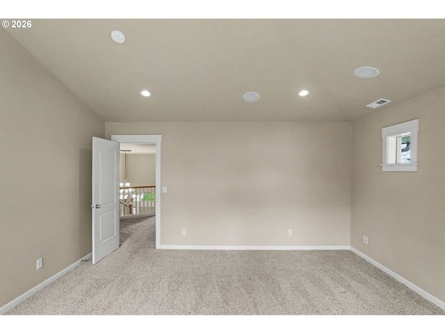 5428 SWALLOWTAIL St, Salem, OR 97306