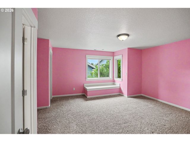 5428 SWALLOWTAIL St, Salem, OR 97306