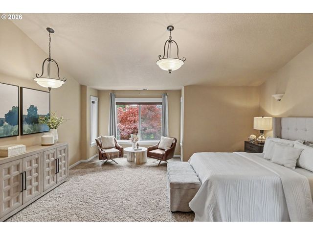 5428 SWALLOWTAIL St, Salem, OR 97306