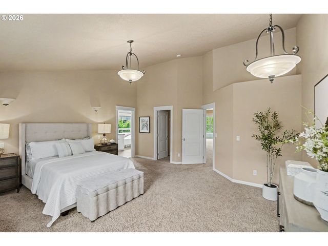 5428 SWALLOWTAIL St, Salem, OR 97306