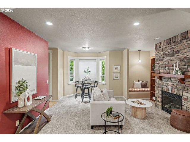 5428 SWALLOWTAIL St, Salem, OR 97306
