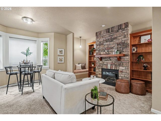 5428 SWALLOWTAIL St, Salem, OR 97306