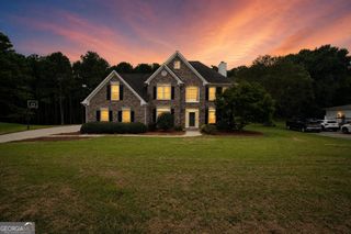 110 Hidden Lake, Fayetteville, GA 30215