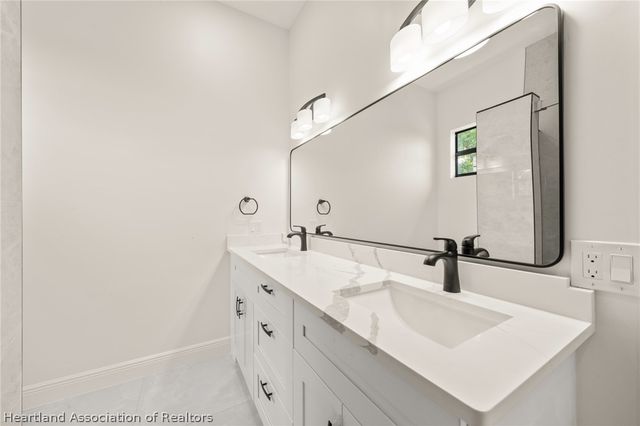 311 N Fondulac Road, Avon Park, FL 33825