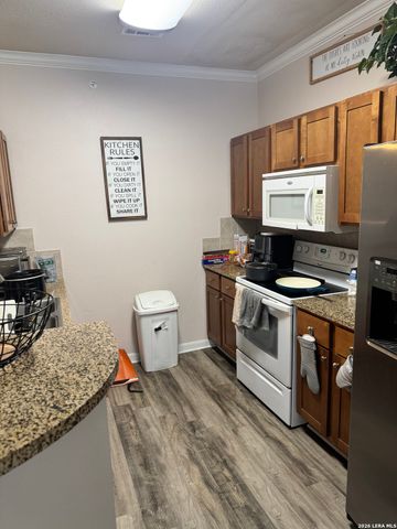6160 Eckhert Rd Apt 108, San Antonio, TX 78240
