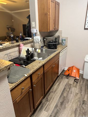 6160 Eckhert Rd Apt 108, San Antonio, TX 78240