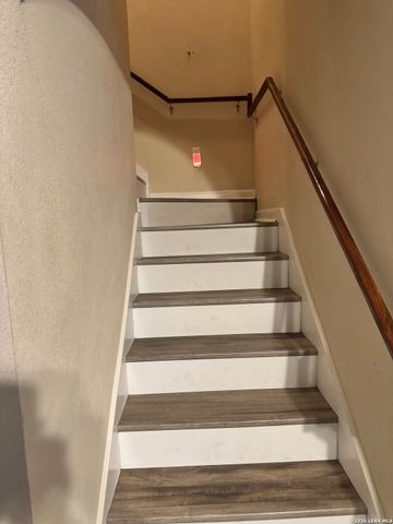 6160 Eckhert Rd Apt 108, San Antonio, TX 78240
