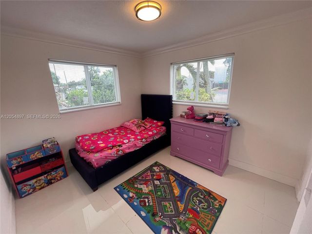 6610 Cody St, Hollywood, FL 33024