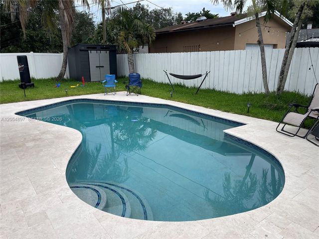 6610 Cody St, Hollywood, FL 33024