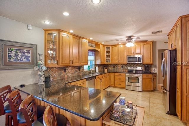 12802 N 53RD STREET, Temple Terrace, FL 33617