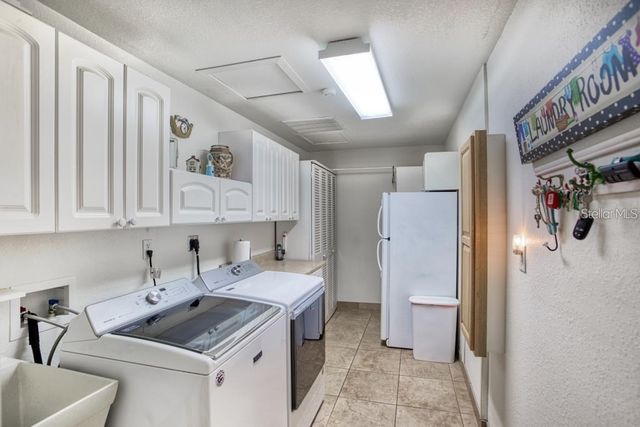 12802 N 53RD STREET, Temple Terrace, FL 33617