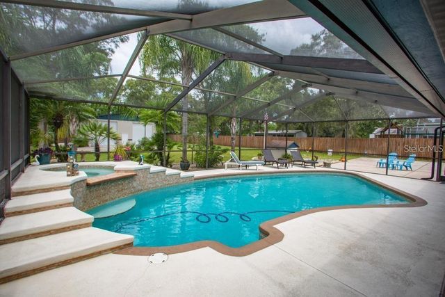 12802 N 53RD STREET, Temple Terrace, FL 33617