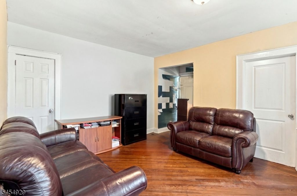 283 Smith St, Newark City, NJ 07106 — photo 4