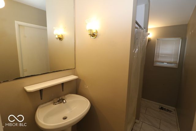 210 Wilhoit Street, Crawfordsville, IN 47933