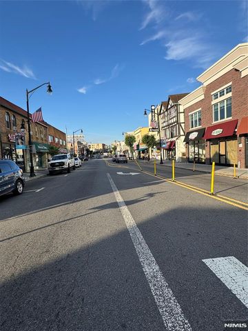 676-678 Anderson Avenue, Cliffside Park, NJ 07010