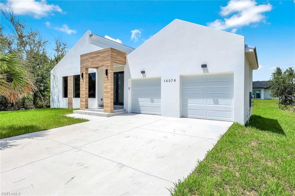 14074 Whittier LN, PORT CHARLOTTE, FL 33981 — exterior