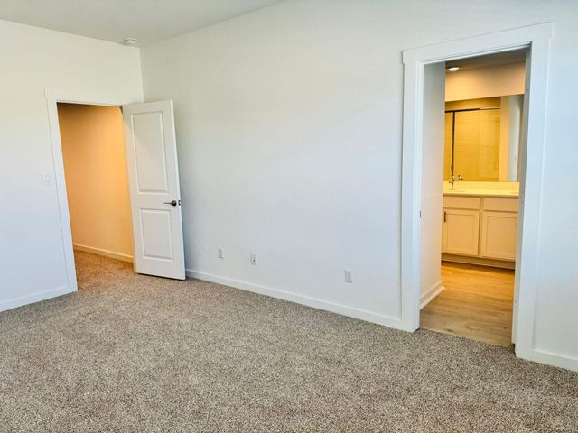 2405 Wallin Bradley DR, Round Rock, TX 78665