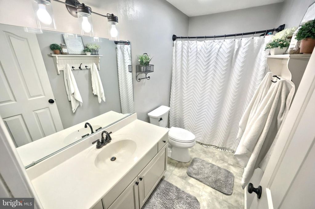 Image 45 of property listing at 2163 RILLIAN LN, York, PA 17404
