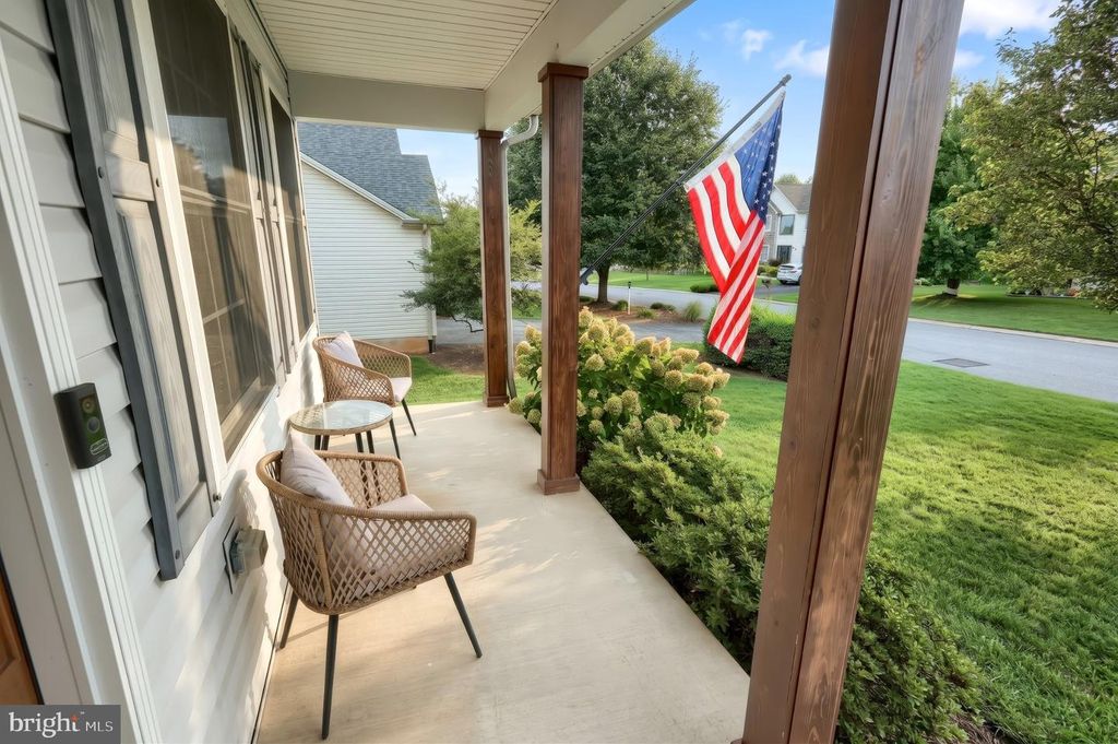 Image 6 of property listing at 2163 RILLIAN LN, York, PA 17404