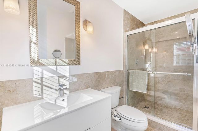 300 187th St, Sunny Isles Beach, FL 33160