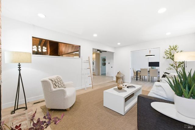 2447 Rigdon St, Napa, CA 94558