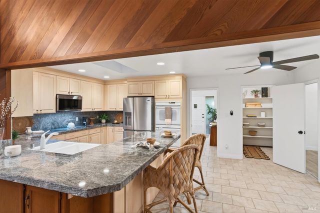 2447 Rigdon St, Napa, CA 94558