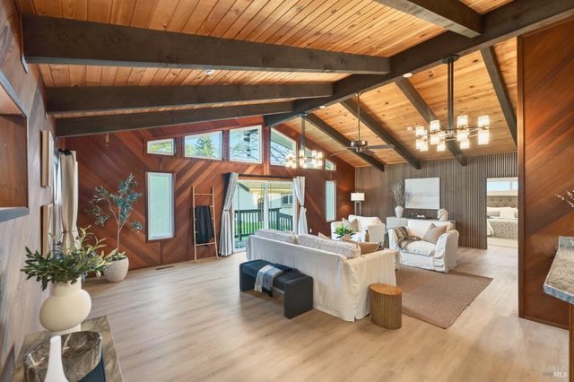 2447 Rigdon St, Napa, CA 94558