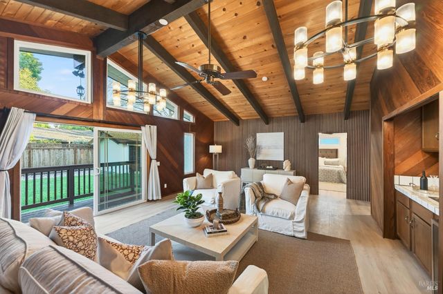 2447 Rigdon St, Napa, CA 94558